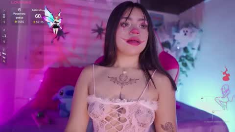 Snapshot of emma_soffia_ chatting on October 9, 7:01 pm EMMA online show from October 9, 7:01 pm