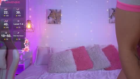 Snapshot of emma_softt chatting on April 14, 3:45 am Emma Softt online show from April 14, 3:45 am