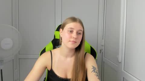 Emma online show from July 31, 12:15 pm