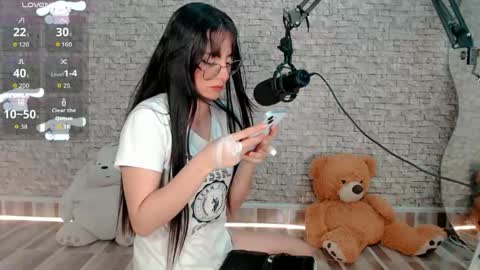 Emma  online show from May 1, 3:00 am