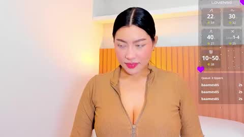 Snapshot of emma_walton_ chatting on November 26, 11:55 am online show from November 26, 11:55 am