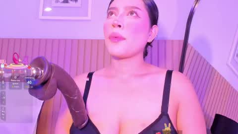   online show from April 29, 7:42 pm