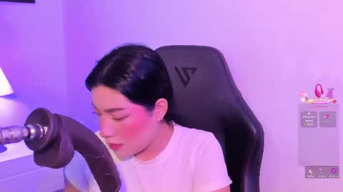   online show from June 17, 11:34 am