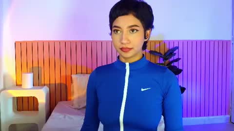 Emma web online show from June 20, 5:16 pm