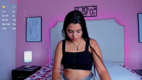 emma_whitee_ online show from September 13, 1:00 pm