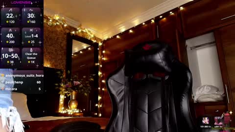 Emma online show from December 18, 10:57 pm