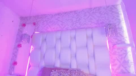 Snapshot of emmaa00_ chatting on February 26, 7:24 pm emmaa00_ online show from February 26, 7:24 pm