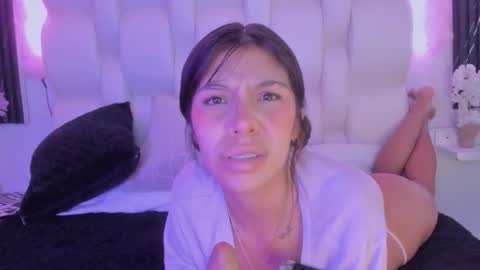 Snapshot of emmaa00_ chatting on March 25, 4:35 pm emmaa00_ online show from March 25, 4:35 pm