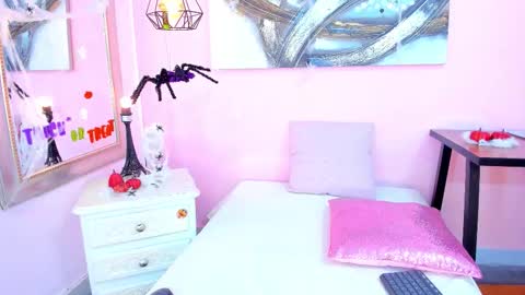 Emma  online show from October 16, 5:36 pm