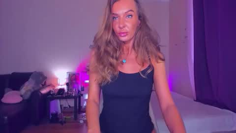 Emma online show from September 19, 9:54 am