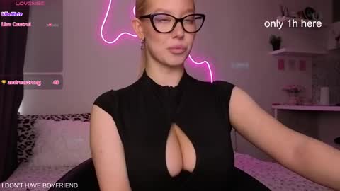 emmaandjake online show from May 13, 7:39 am