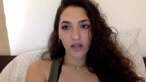 Snapshot of emmababy2322 chatting on January 22, 6:10 pm Emma online show from January 22, 6:10 pm