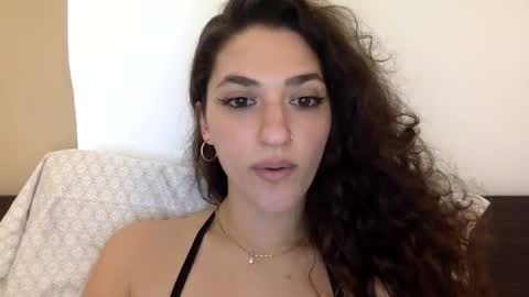 Snapshot of emmababy2322 chatting on January 29, 8:14 pm Emma online show from January 29, 8:14 pm