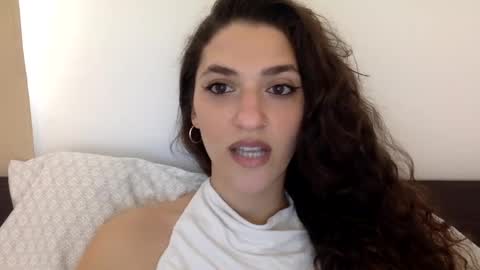 Snapshot of emmababy2322 chatting on January 30, 5:17 pm Emma online show from January 30, 5:17 pm