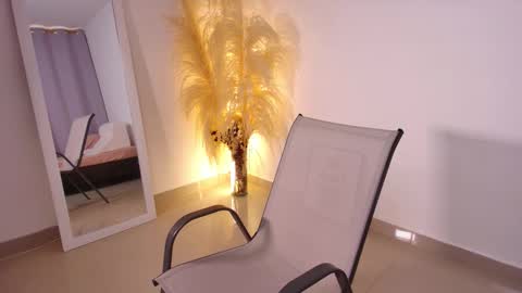 Emma online show from November 13, 8:41 pm