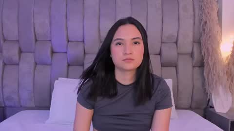 Snapshot of emmabeel chatting on June 20, 7:16 pm Emma online show from June 20, 7:16 pm