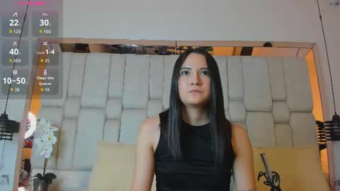 Snapshot of emmabeel chatting on June 21, 9:17 pm Emma online show from June 21, 9:17 pm