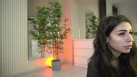 emmablanco online show from March 24, 6:07 am