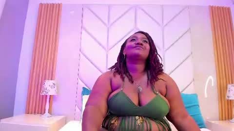 EmmaBrantt  online show from July 22, 4:15 am
