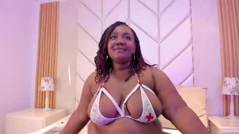 EmmaBrantt  online show from July 28, 4:30 am