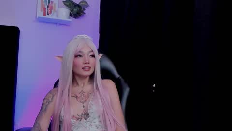 Emma  online show from October 9, 8:51 pm