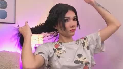 Emma  online show from February 28, 9:49 pm