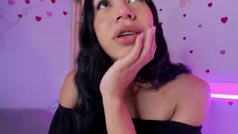 emmaclark_1 online show from September 10, 8:42 pm