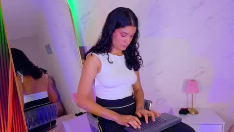 Emma online show from March 26, 1:17 pm