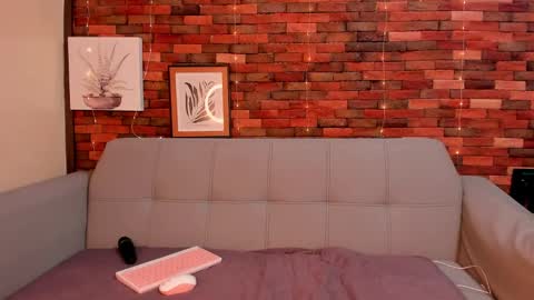 Emma online show from January 31, 3:33 pm