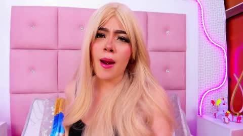 Ema online show from March 23, 8:02 pm