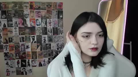 Snapshot of emmadarkk chatting on November 15, 7:38 am Emma online show from November 15, 7:38 am