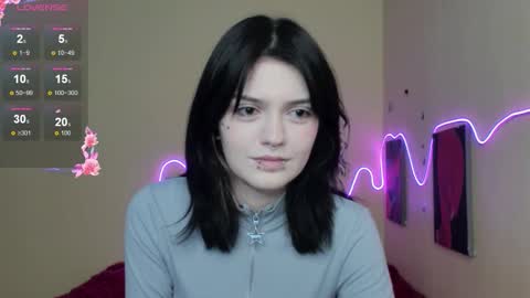 Snapshot of emmadarkk chatting on November 19, 8:25 am Emma online show from November 19, 8:25 am