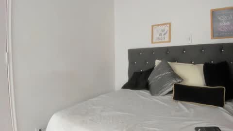 emmadasilva online show from November 21, 11:25 pm