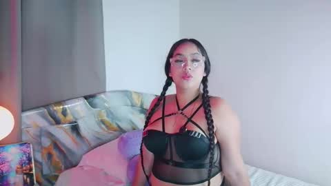 Snapshot of emmadembers chatting on December 3, 9:13 pm emmadembers online show from December 3, 9:13 pm