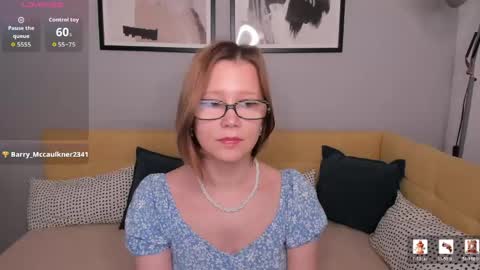 Snapshot of emmaethereal chatting on May 29, 1:36 am Emma 3 online show from May 29, 1:36 am