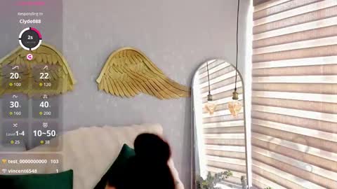 Snapshot of emmaferrary chatting on November 11, 4:18 pm Emma Ferrary online show from November 11, 4:18 pm