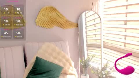 Snapshot of emmaferrary chatting on November 18, 6:34 pm Emma Ferrary online show from November 18, 6:34 pm