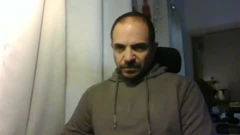 Ariel online show from April 3, 4:43 am