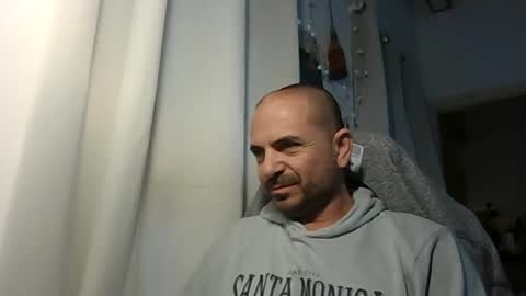 Ariel online show from April 10, 8:08 am