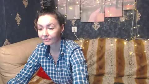 EmmaGoldX online show from December 15, 10:39 am