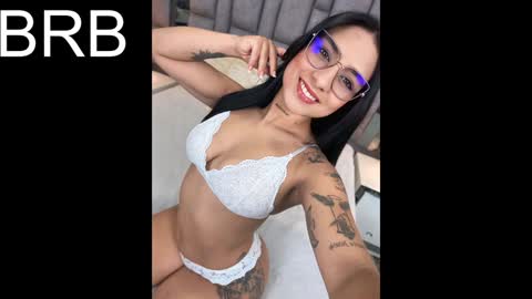 EMMA HILL online show from January 23, 1:19 am