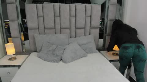 EMMA HILL online show from May 6, 10:53 am