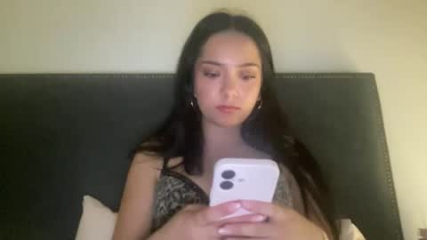 emmamatthews online show from March 18, 1:09 am