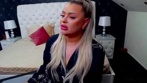 Emma Mavis online show from January 21, 6:54 am