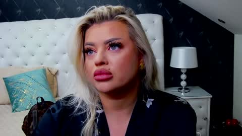 Emma Mavis online show from January 23, 8:57 am