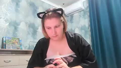 emmamelody online show from September 20, 2:01 am