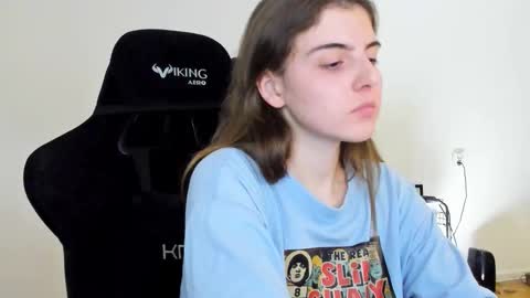 Snapshot of emmamon chatting on September 26, 8:24 pm Emma online show from September 26, 8:24 pm