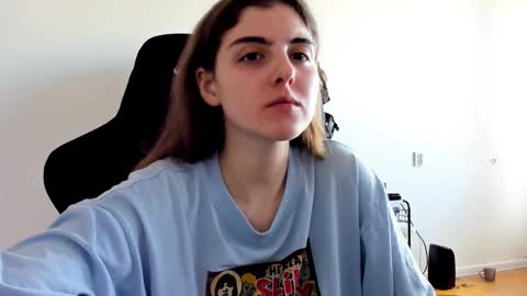 Snapshot of emmamon chatting on September 28, 11:26 am Emma online show from September 28, 11:26 am