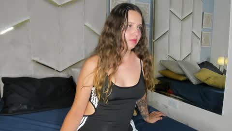 Emma Richards online show from June 11, 12:43 am
