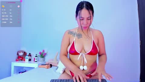 Emma Rogers online show from December 22, 12:38 pm